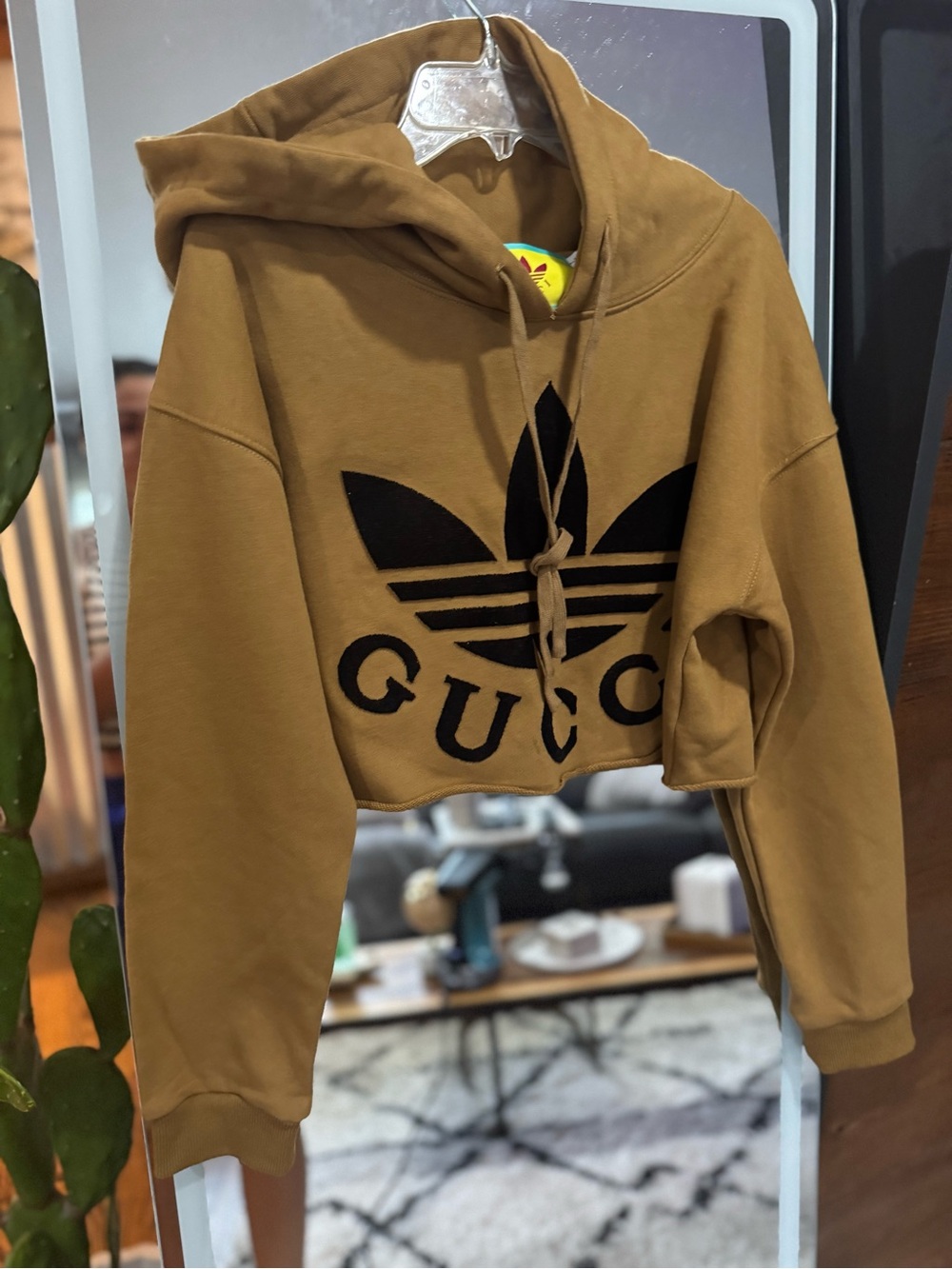 Adidas - Gucci collaboration sz l Women's Cropped Hoodie in Mustard
